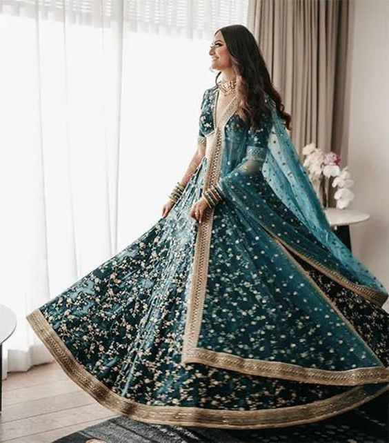 Gleaming Mehfil Lehenga Choli (TOP QUALITY)