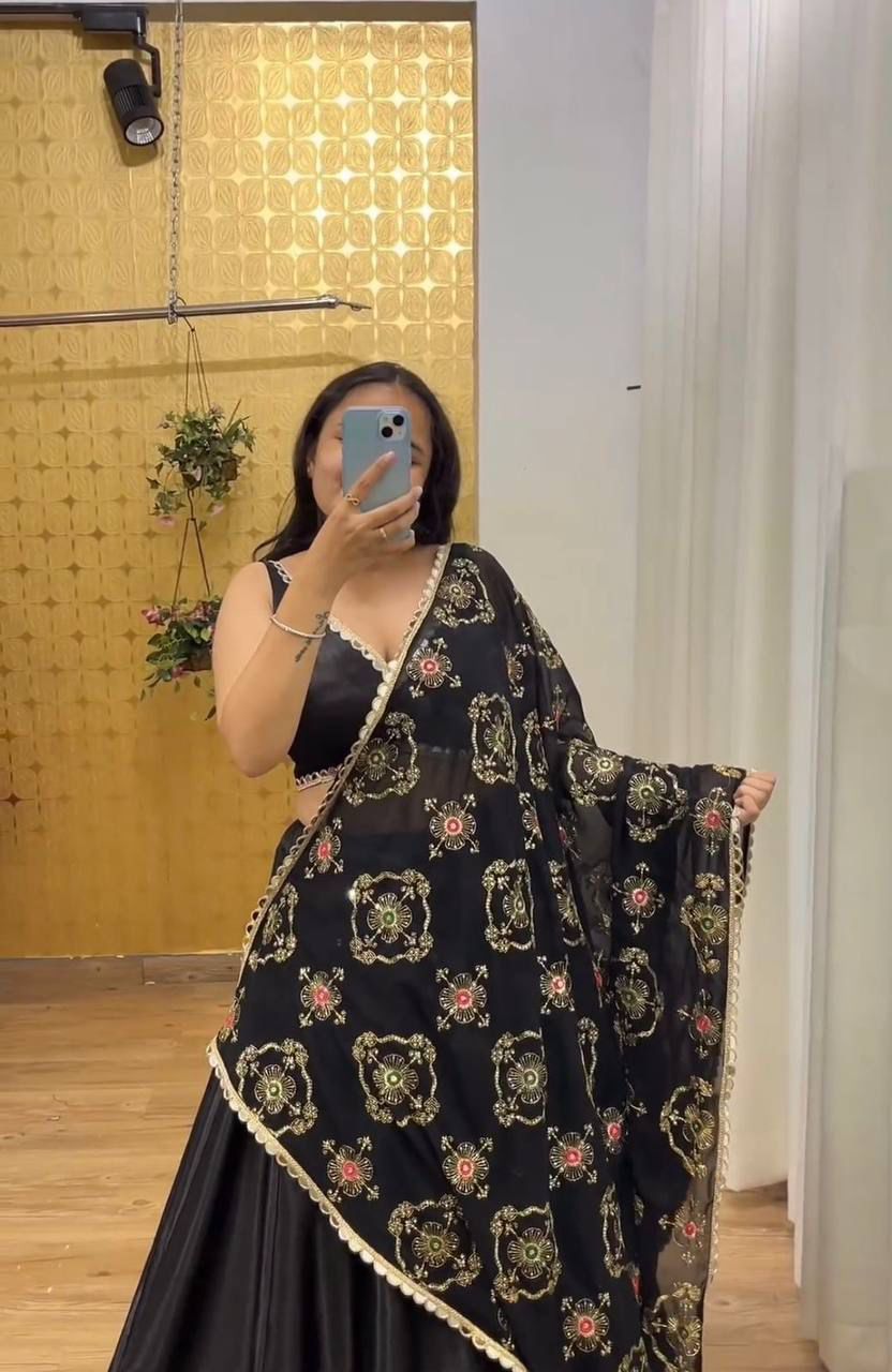 Raas Night Navratri Lehenga Choli