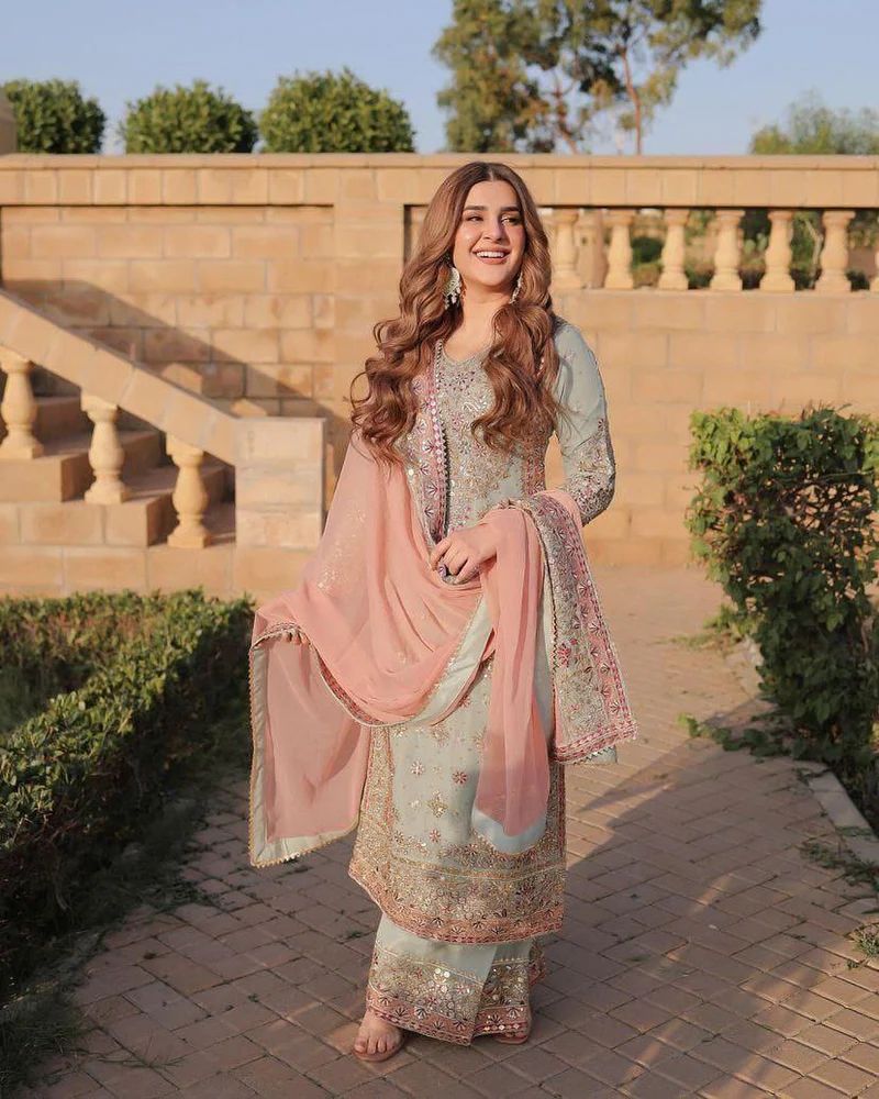 Gulabi Neel Suit Set