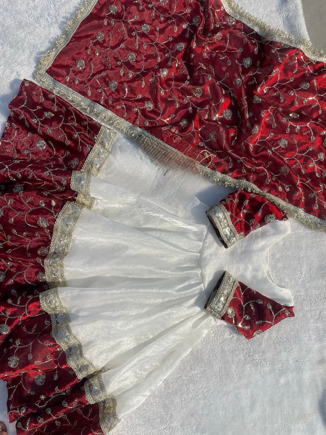 Gulnaar Grace Anarkali Set