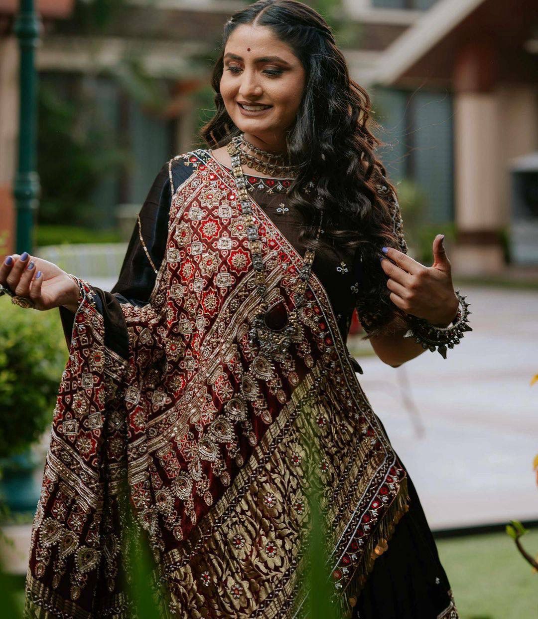 Dandiya Diva Navratri Lehenga Choli