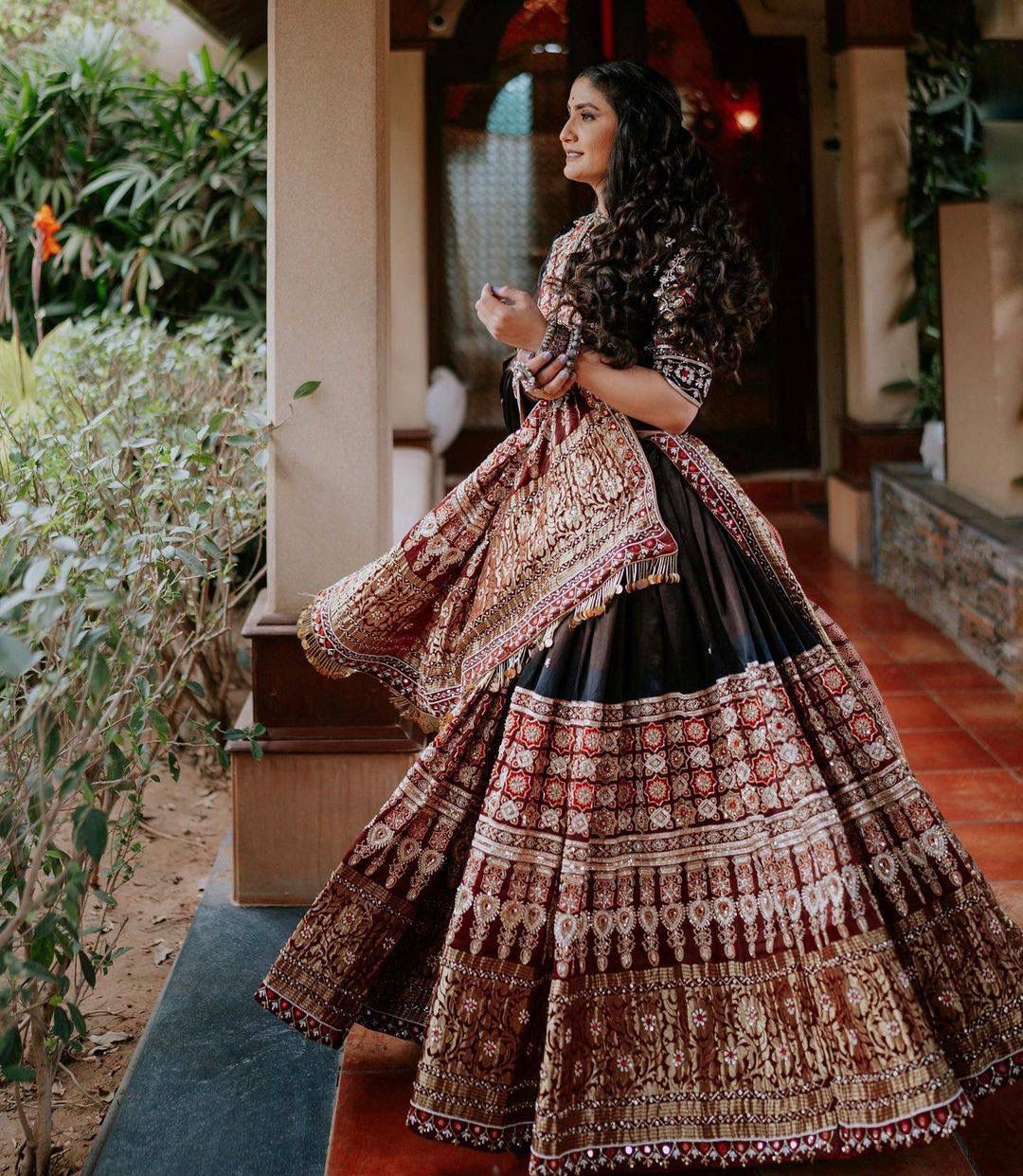 Dandiya Diva Navratri Lehenga Choli