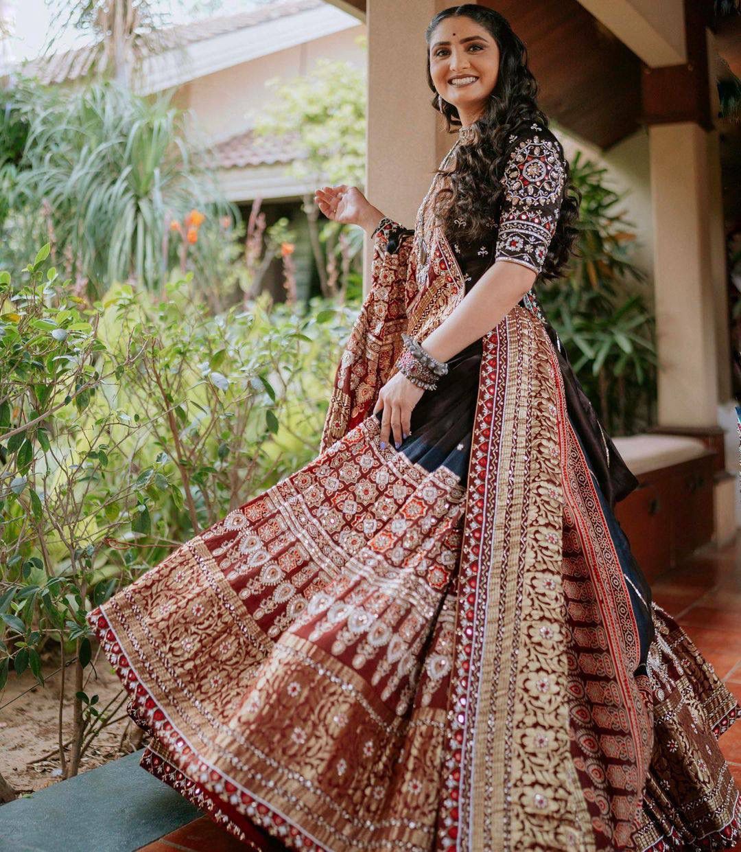 Dandiya Diva Navratri Lehenga Choli