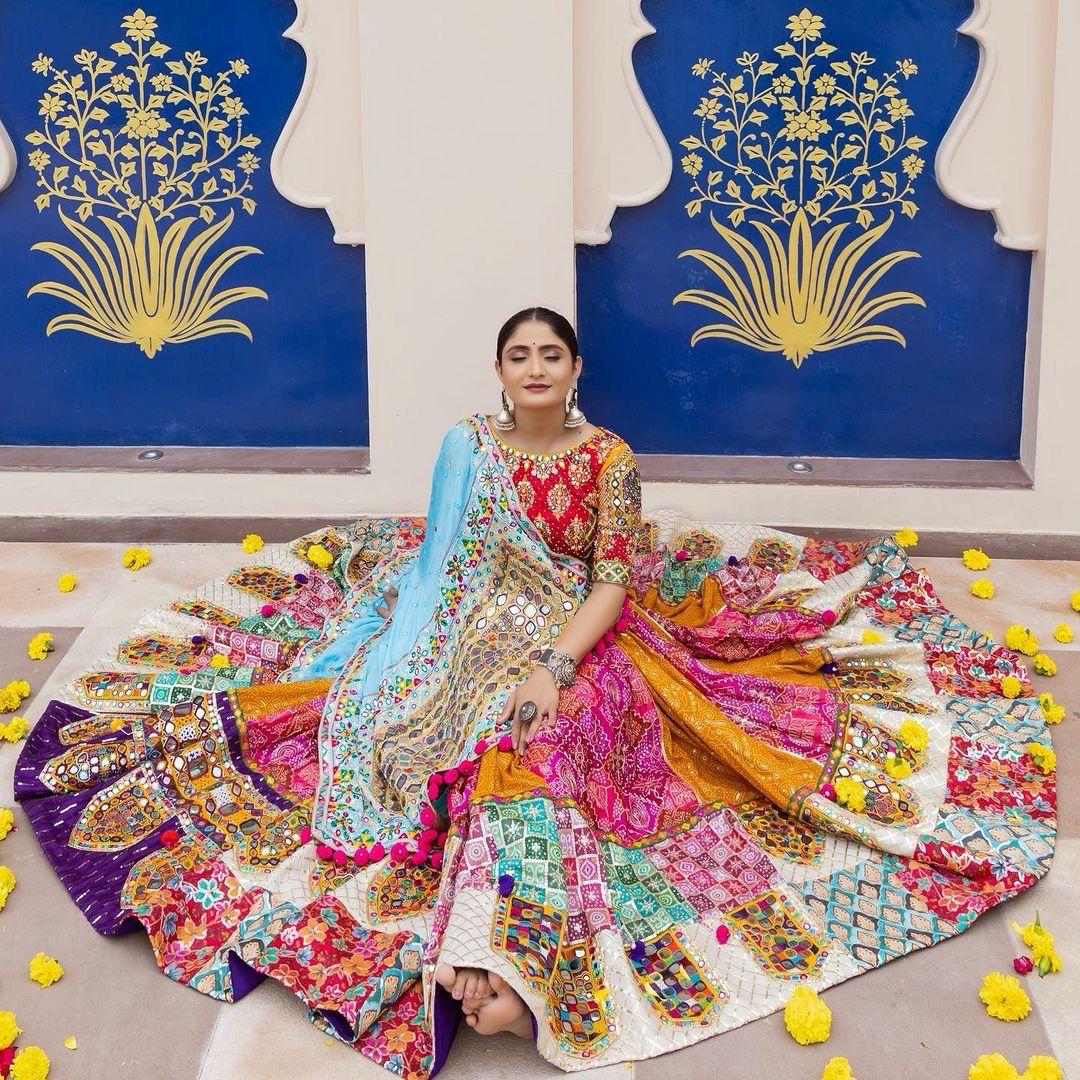Dholida Diva Navratri Lehenga Choli