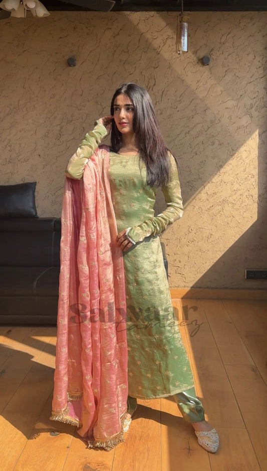 Gulbahaar Suit Set