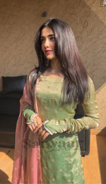 Gulbahaar Suit Set