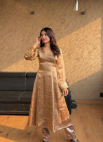 Sunehri Ada Suit Set