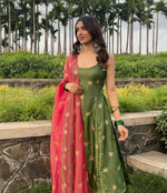 Noor-e-Gulab Suit set