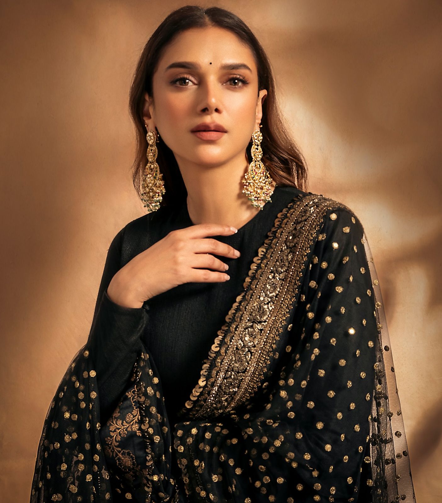 Zohra Black Royal Set