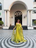 Hariyali Noor Twirl Set