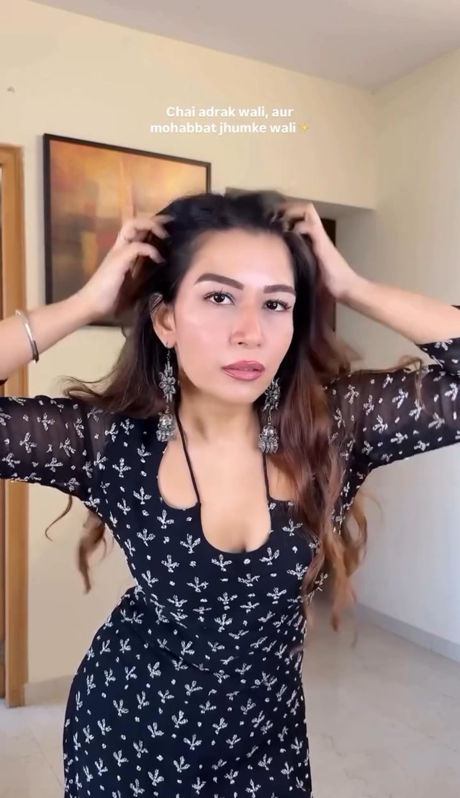 Nazakat Noir Kurti