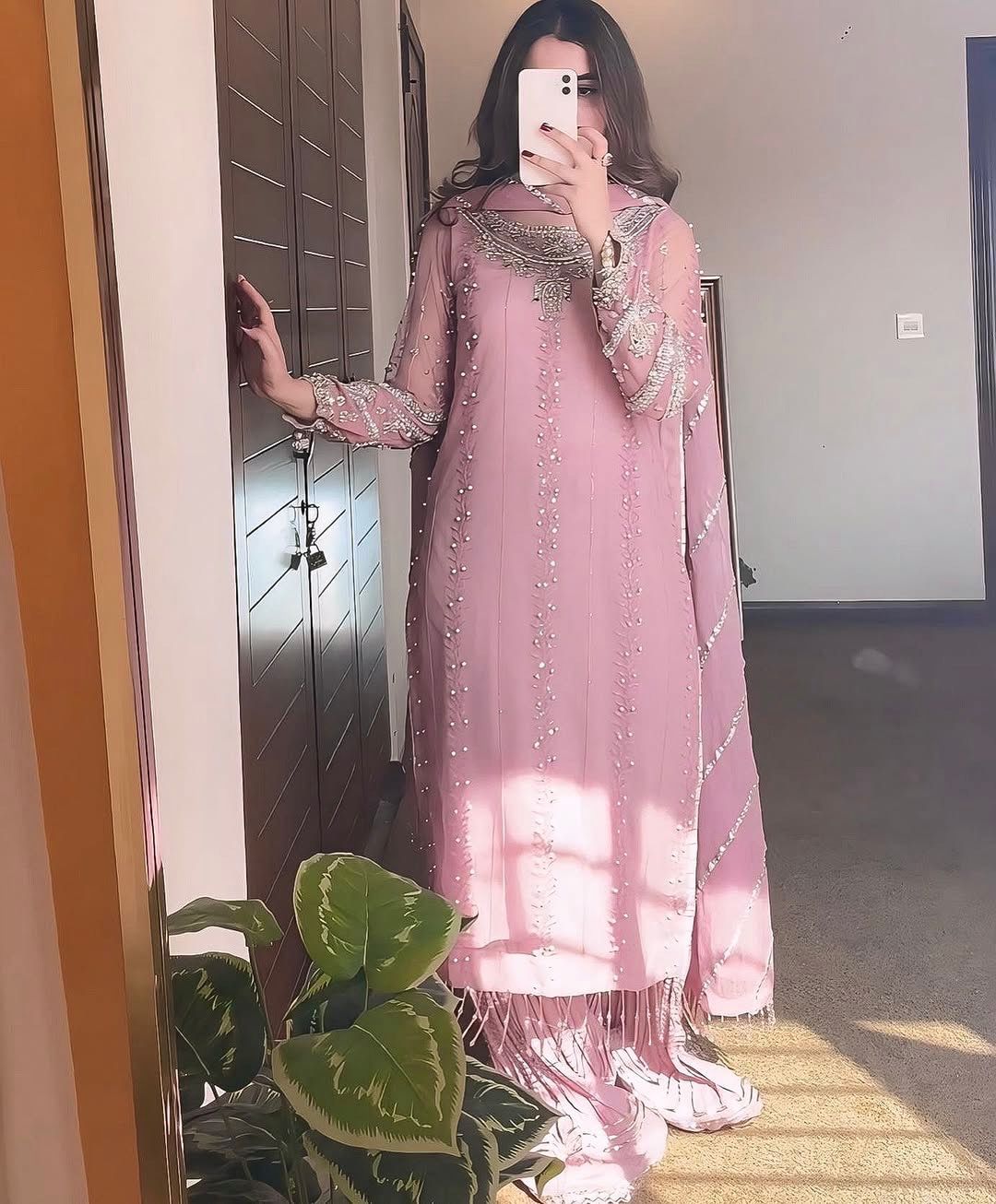 Gulabi Noor Suit Set