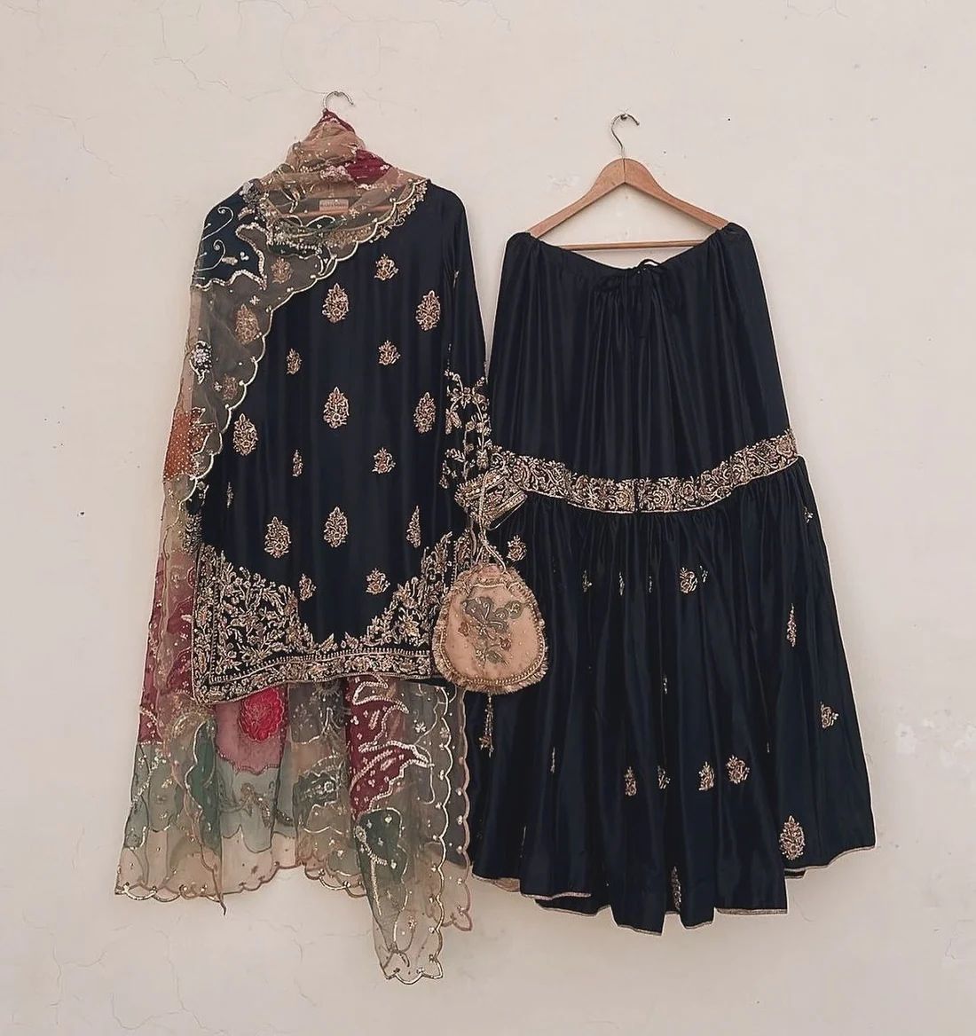Naaz-E-Siyah Sharara Set