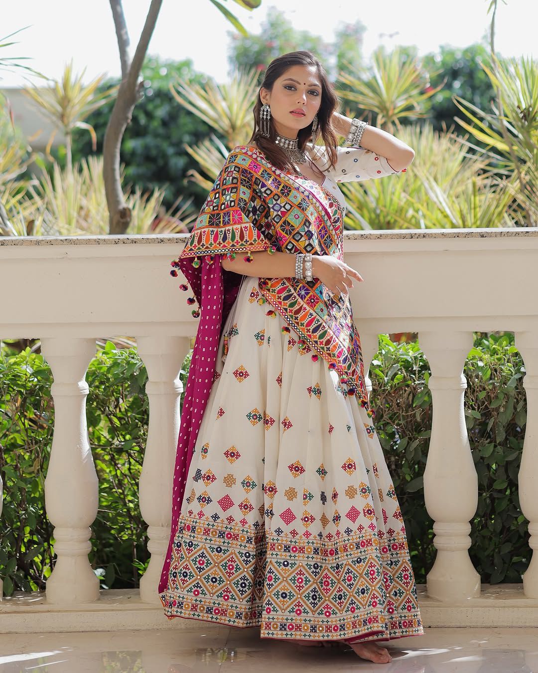 Sanedo Sringar Navratri Lehenga