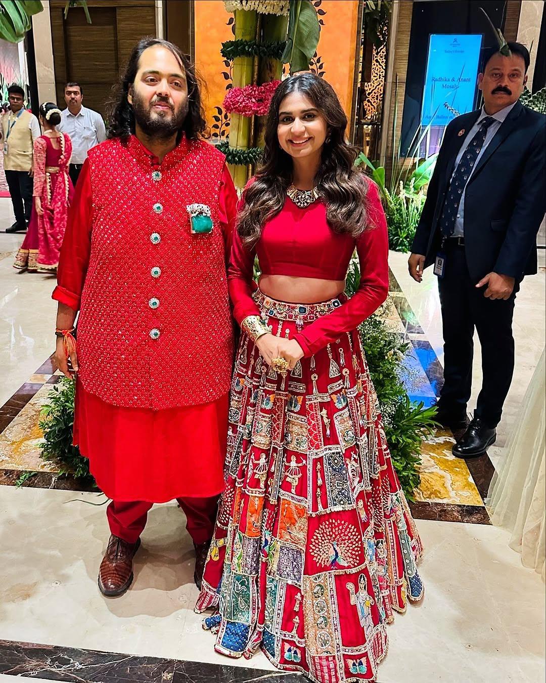 Kinjal Dave Garvi Gujarat Navratri Lehenga Choli
