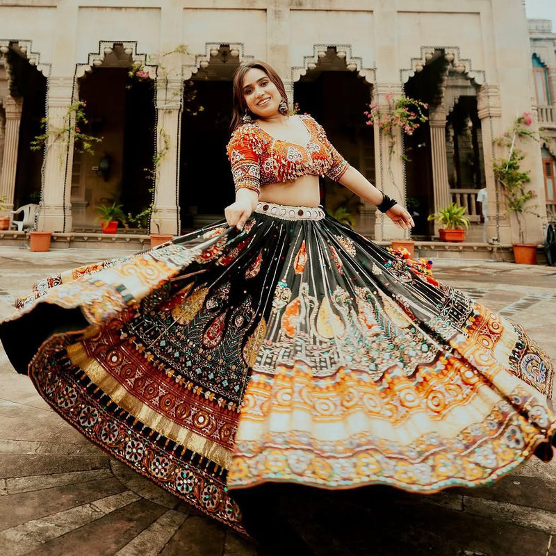 Jhilmil Jashn Navratri Lehenga Choli
