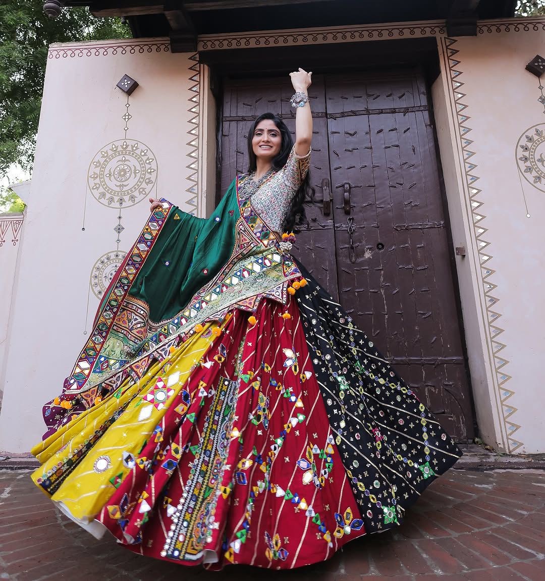 Garba Glow Navratri Lehenga Choli