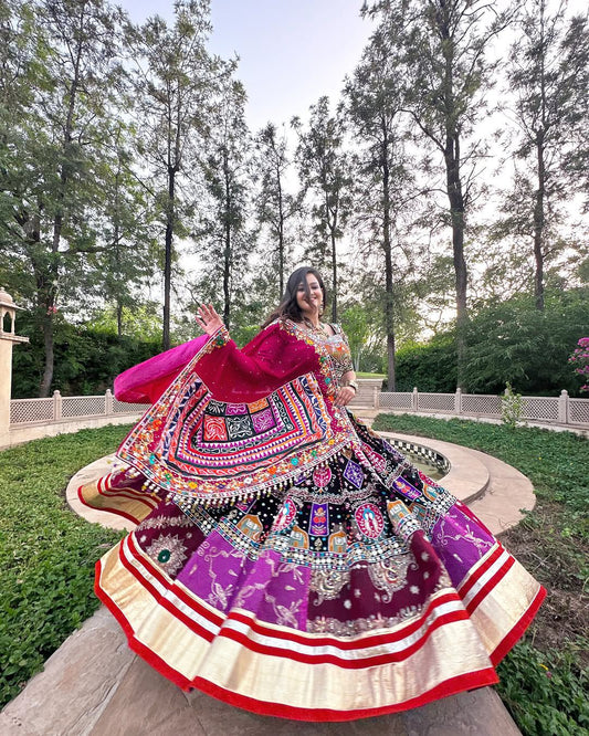 Naqsh Nazaara Navratri Lehenga Choli