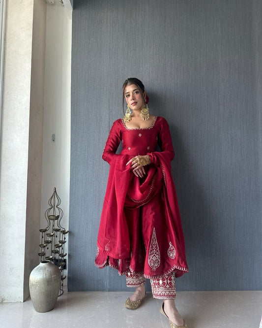 Saanvi Red Salwar Suit