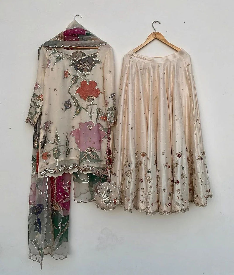Noorani Garden Set
