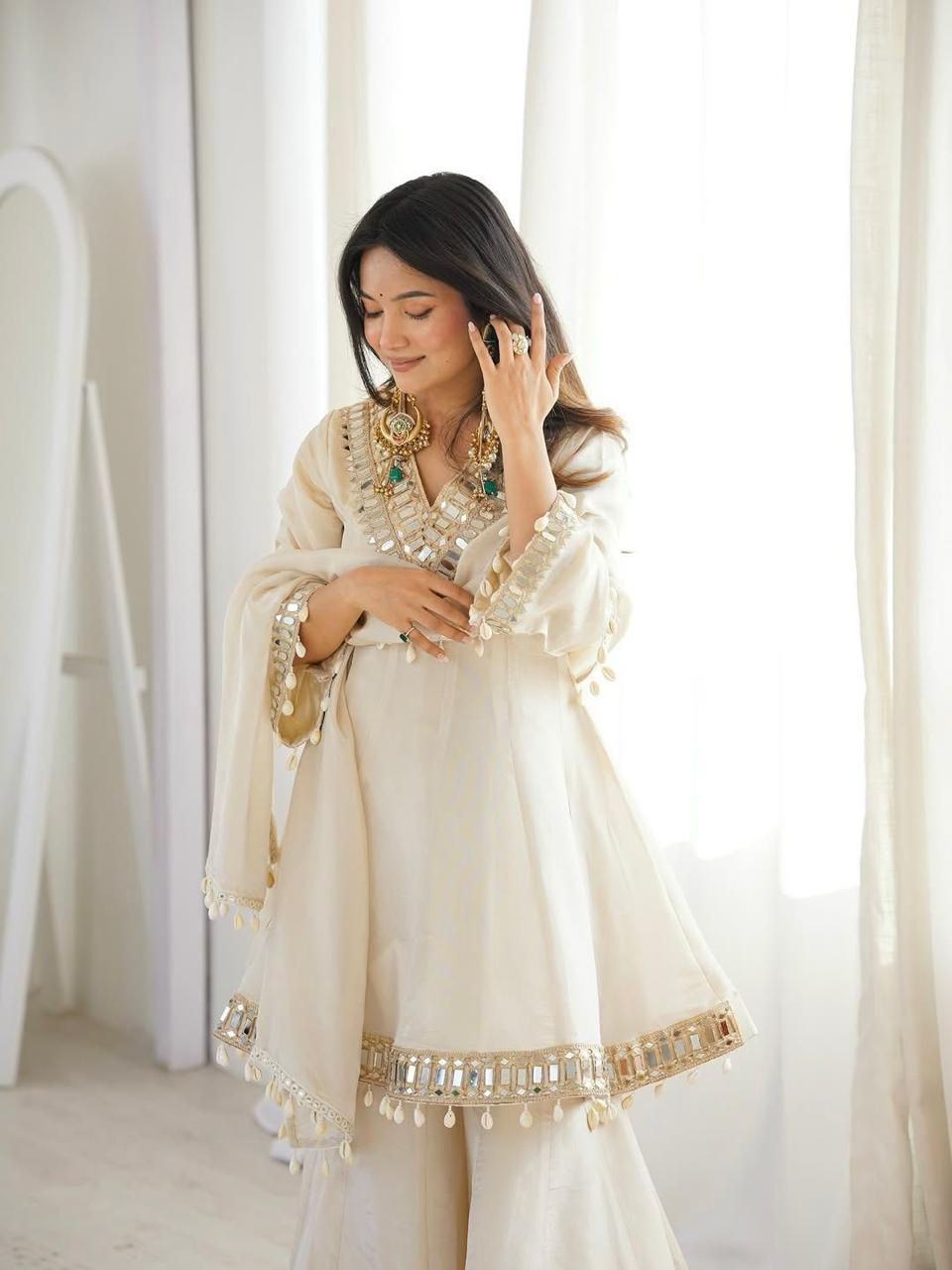 Mehrbano Muse Salwar Suit