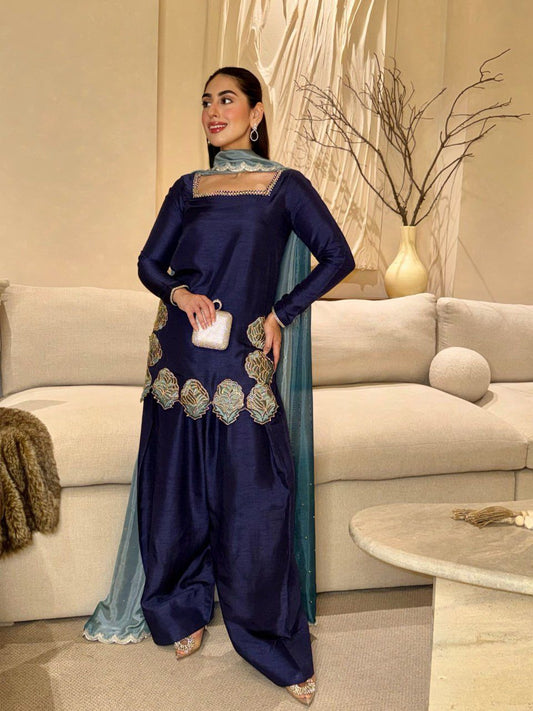Inayat Farsi Suit Set