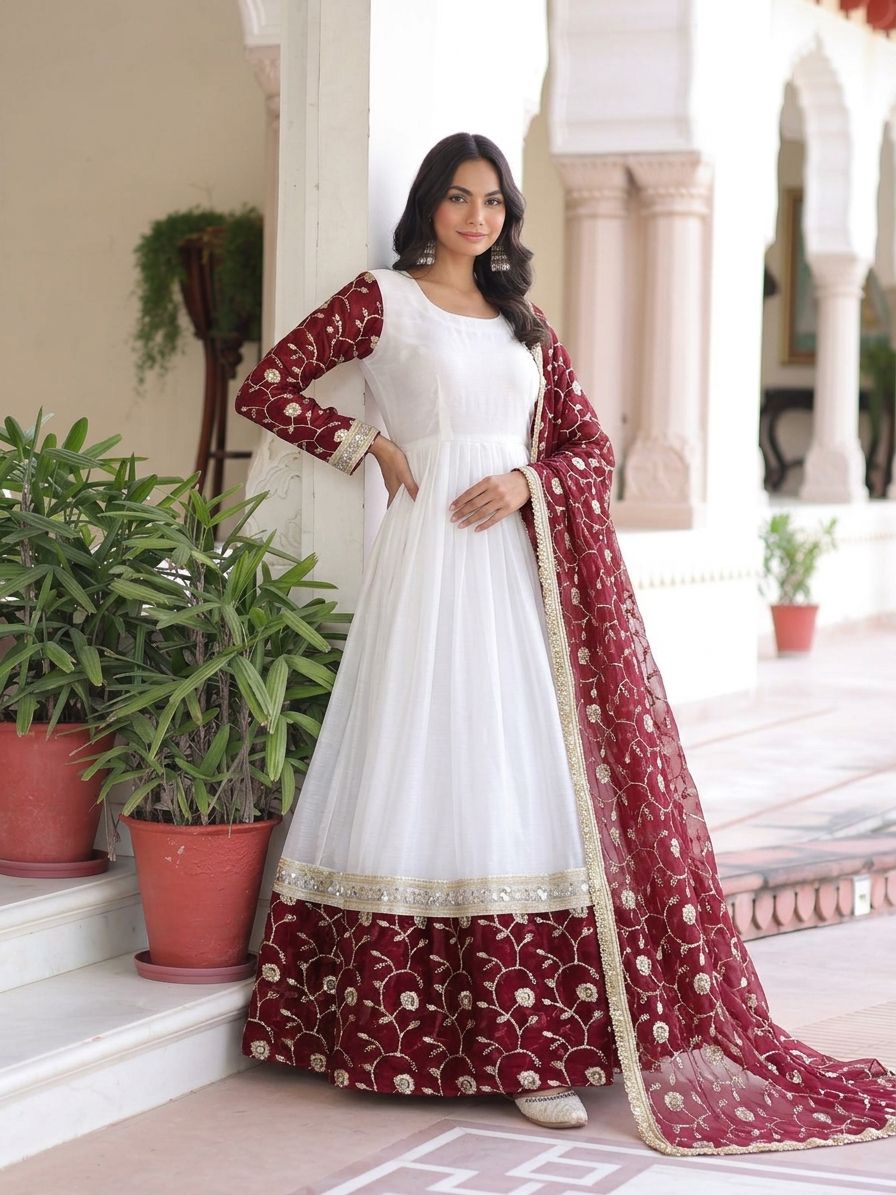 Gulnaar Grace Anarkali Set