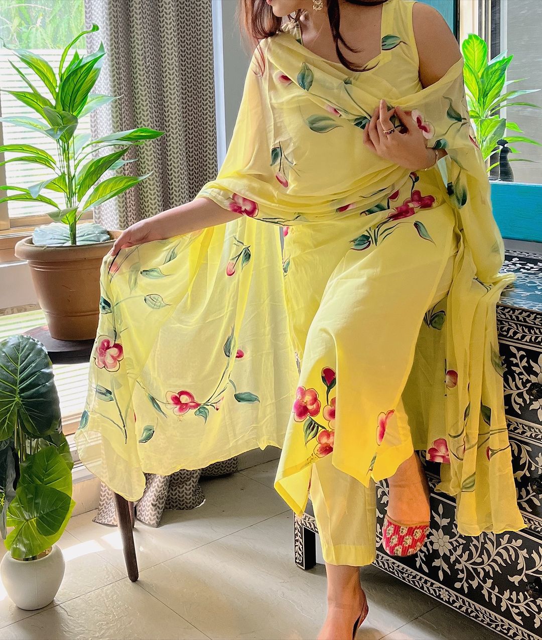 Rangriti Handpainted Salwar Suit