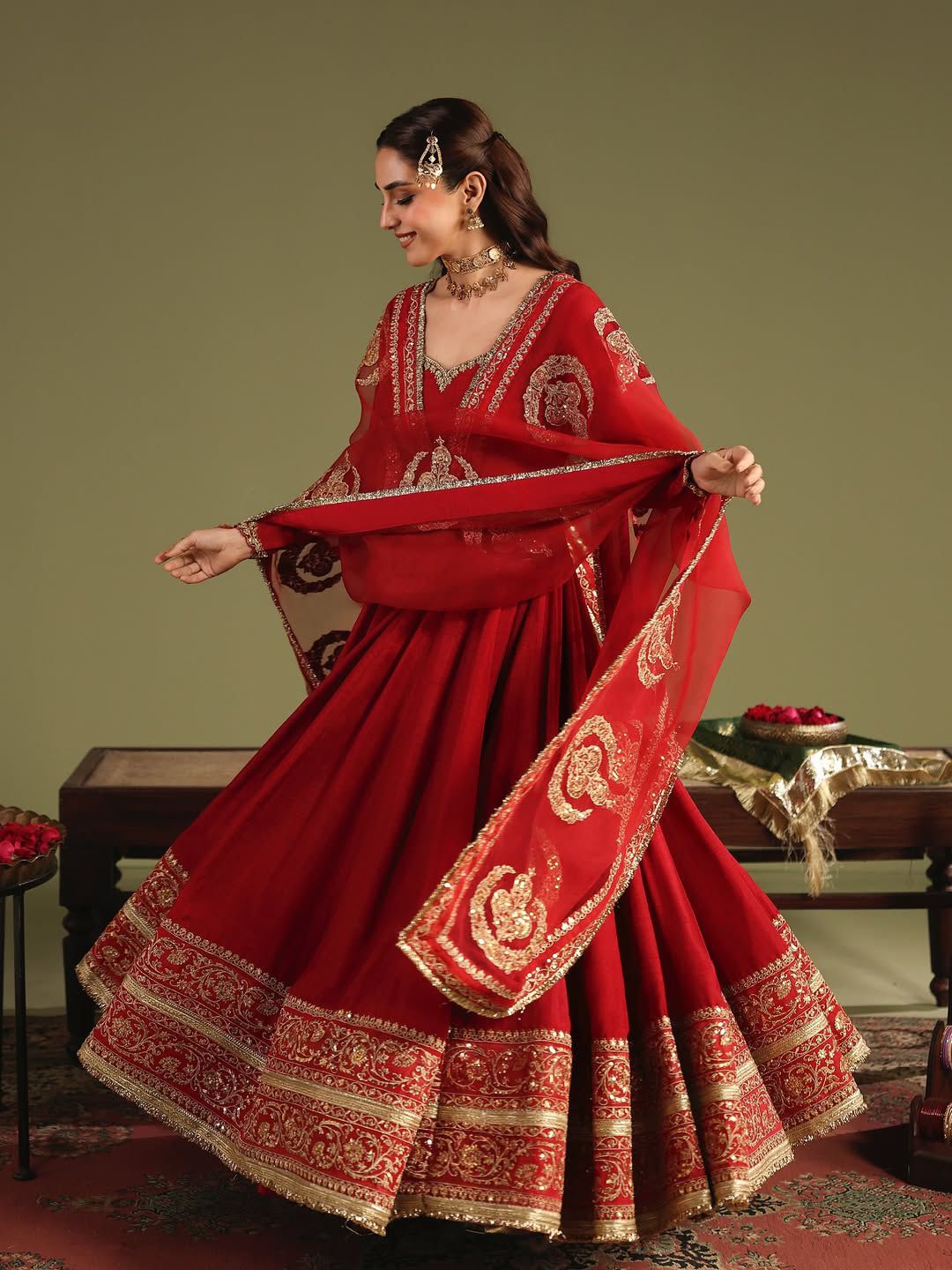 Aayat Mehekti Adaa Salwar Suit