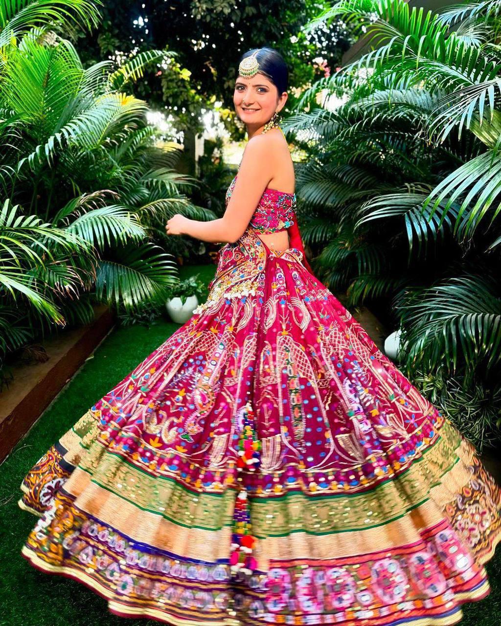 Jhilmil Jashn Navratri Lehenga Choli