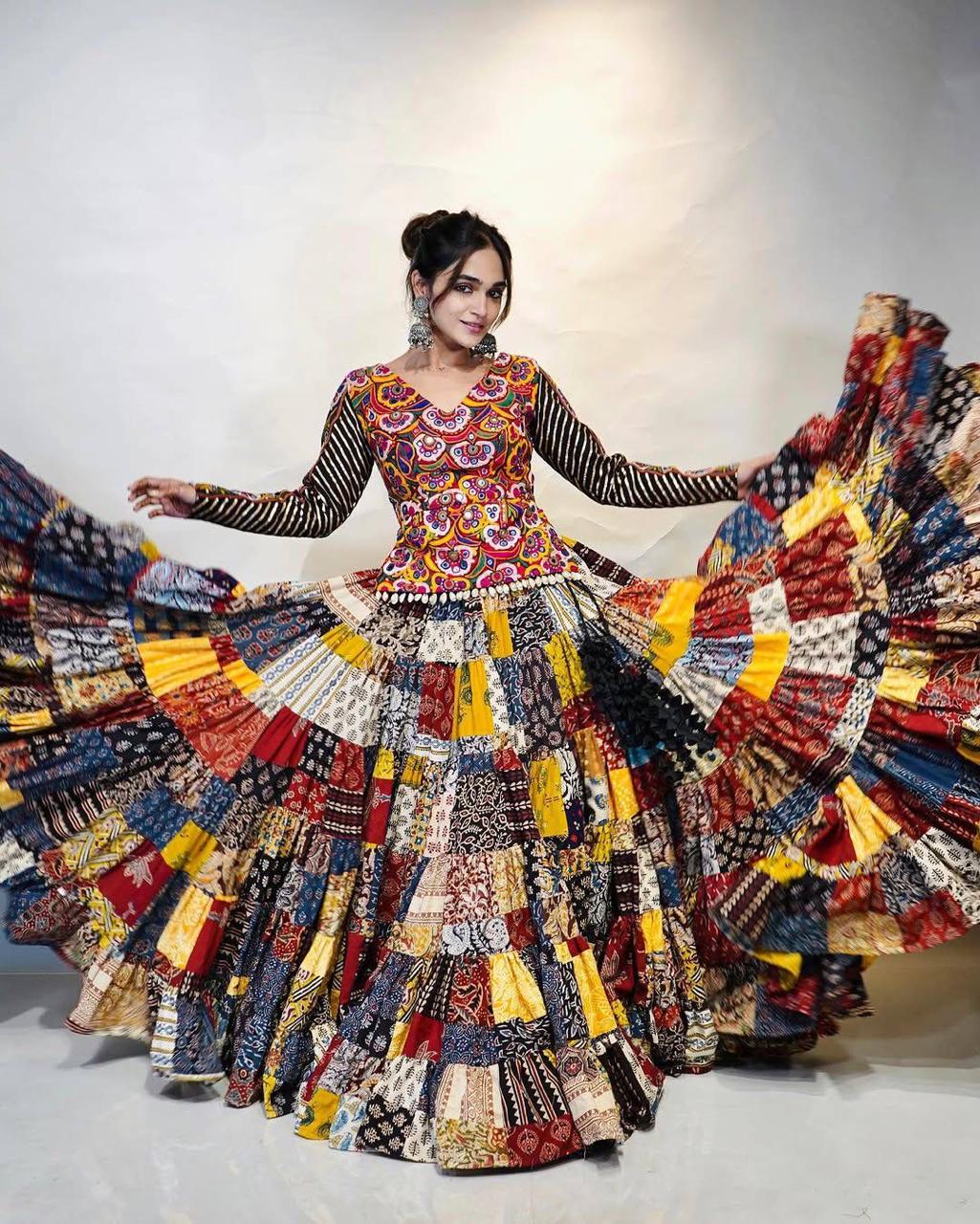 Chaniya Chamak Navratri Lehenga Choli