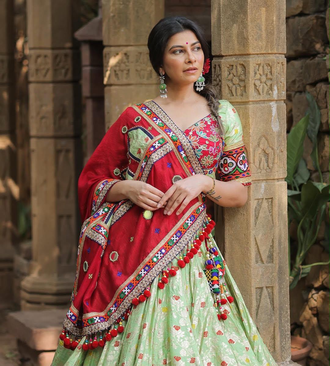 Noor Raaz Navratri Lehenga Choli