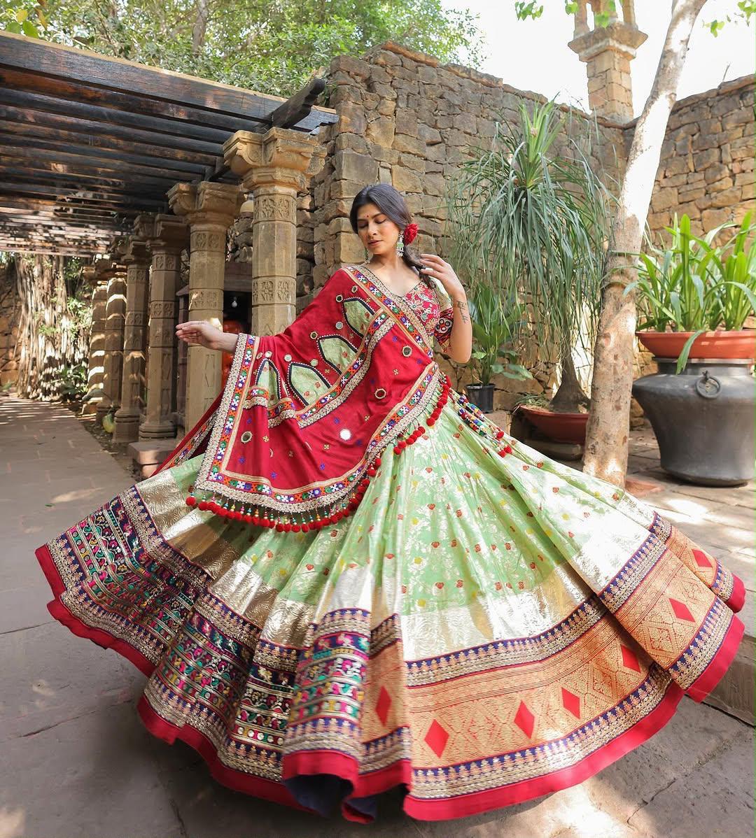 Noor Raaz Navratri Lehenga Choli