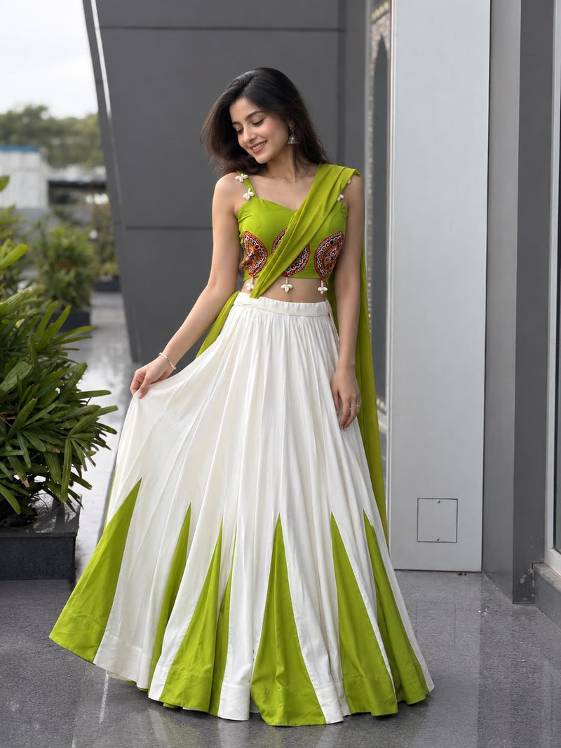 Leherika Rani Navratri Lehenga Choli