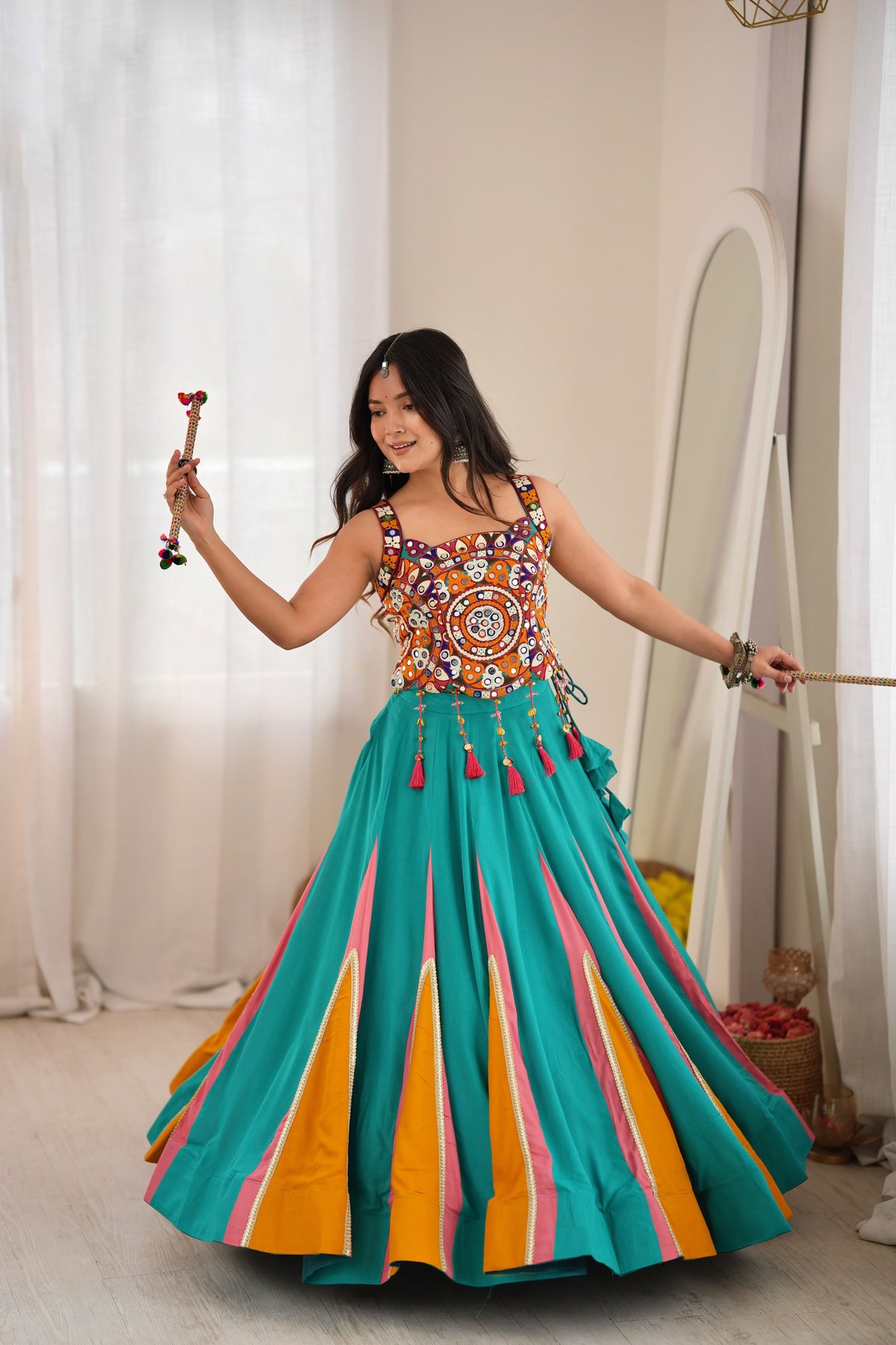 Dholida Manmohini Navratri Lehenga Choli