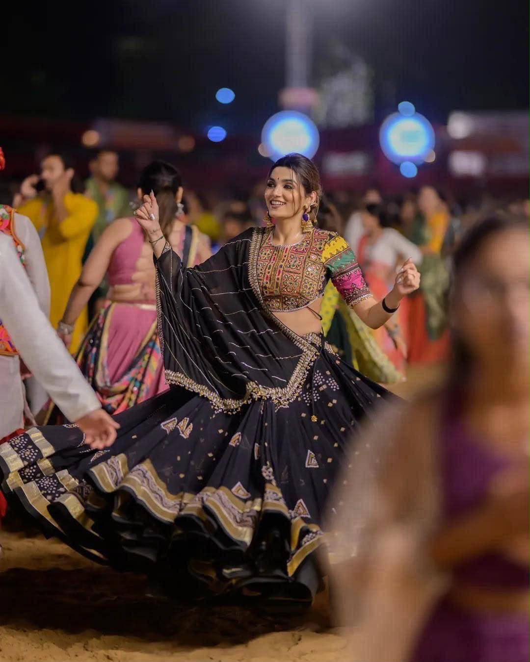 Garba Gulnaar Navratri Lehenga Choli