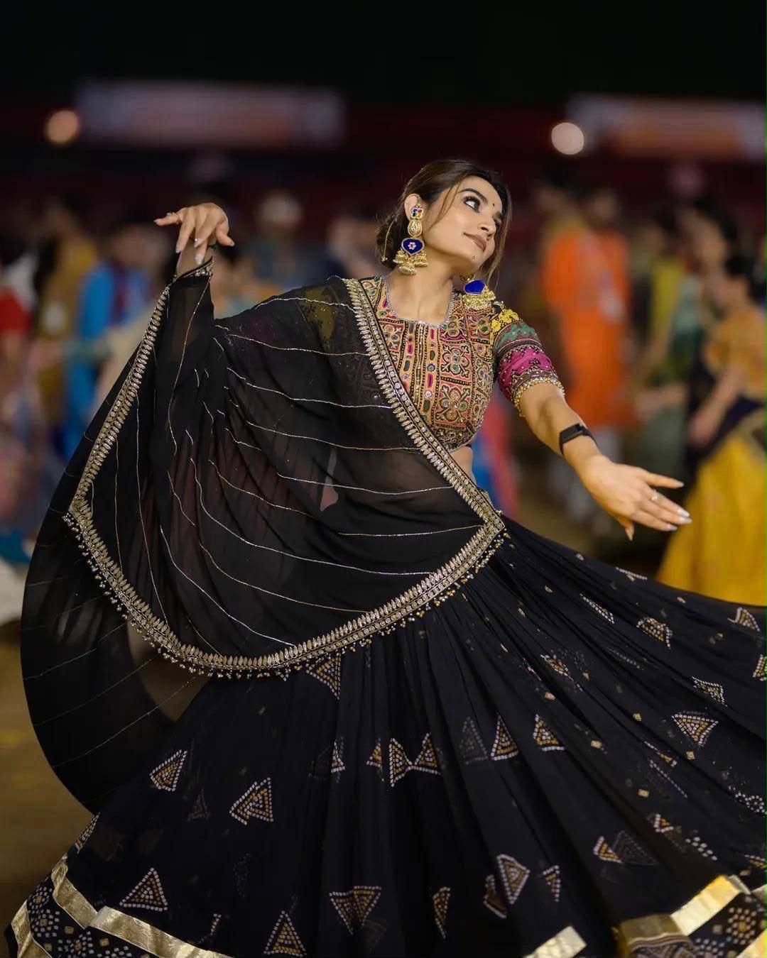 Garba Gulnaar Navratri Lehenga Choli