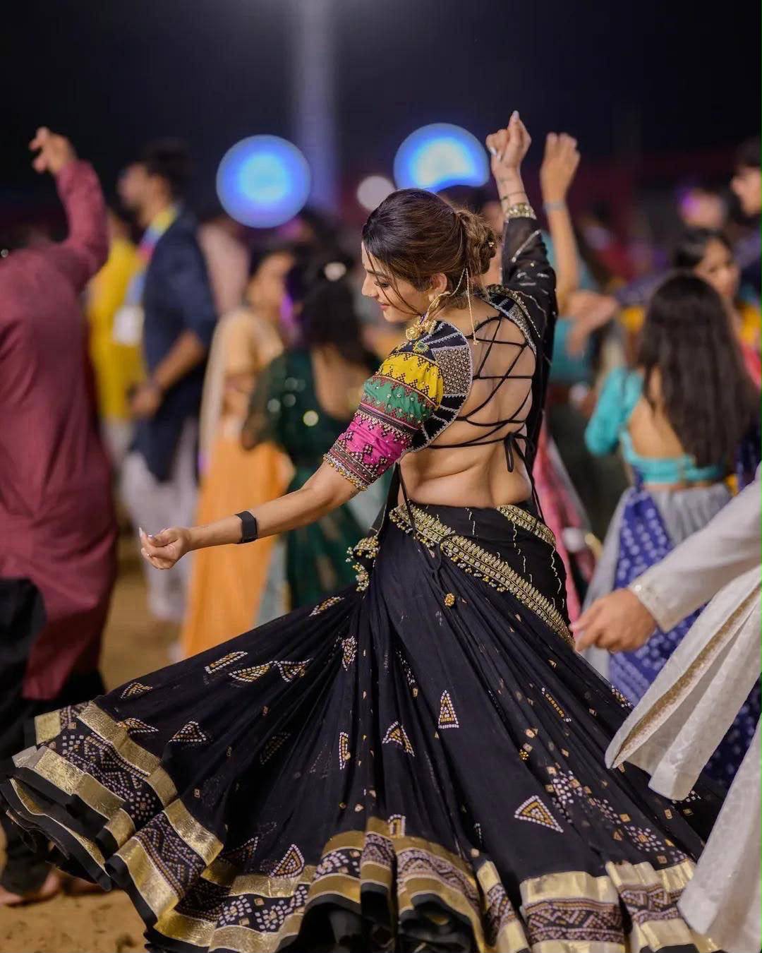 Garba Gulnaar Navratri Lehenga Choli