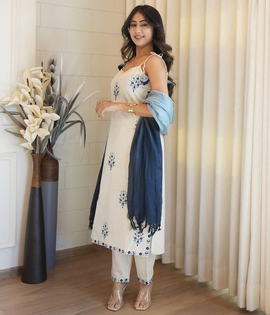 Afsana-E-Noor Safed Salwar Suit