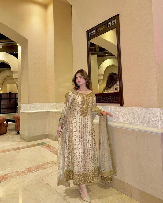 Meher Safa Rang Salwar Suit