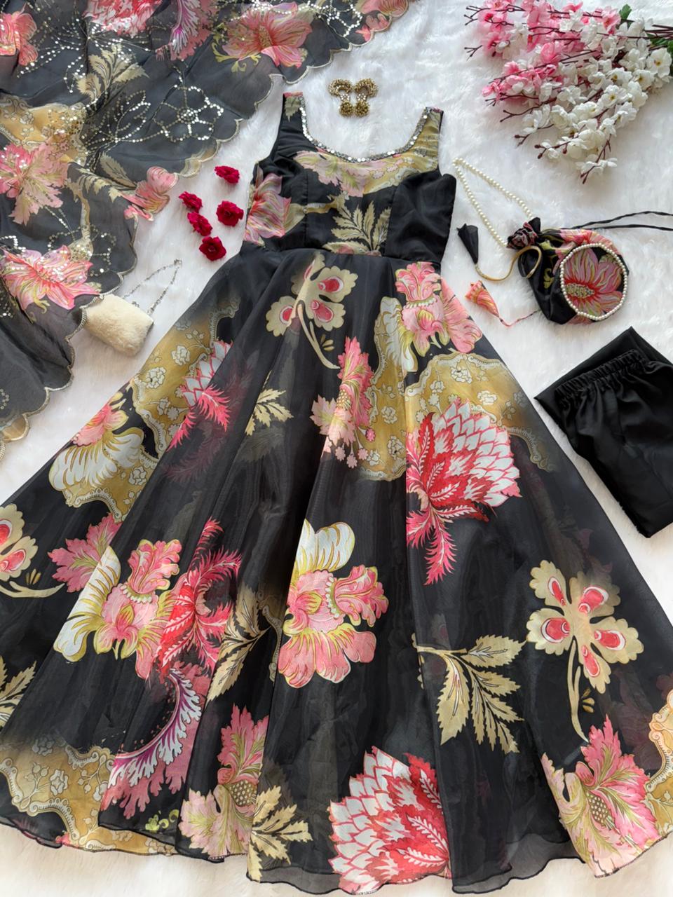 Tanirika Treasure Salwar Suit (With Batwa Bag)
