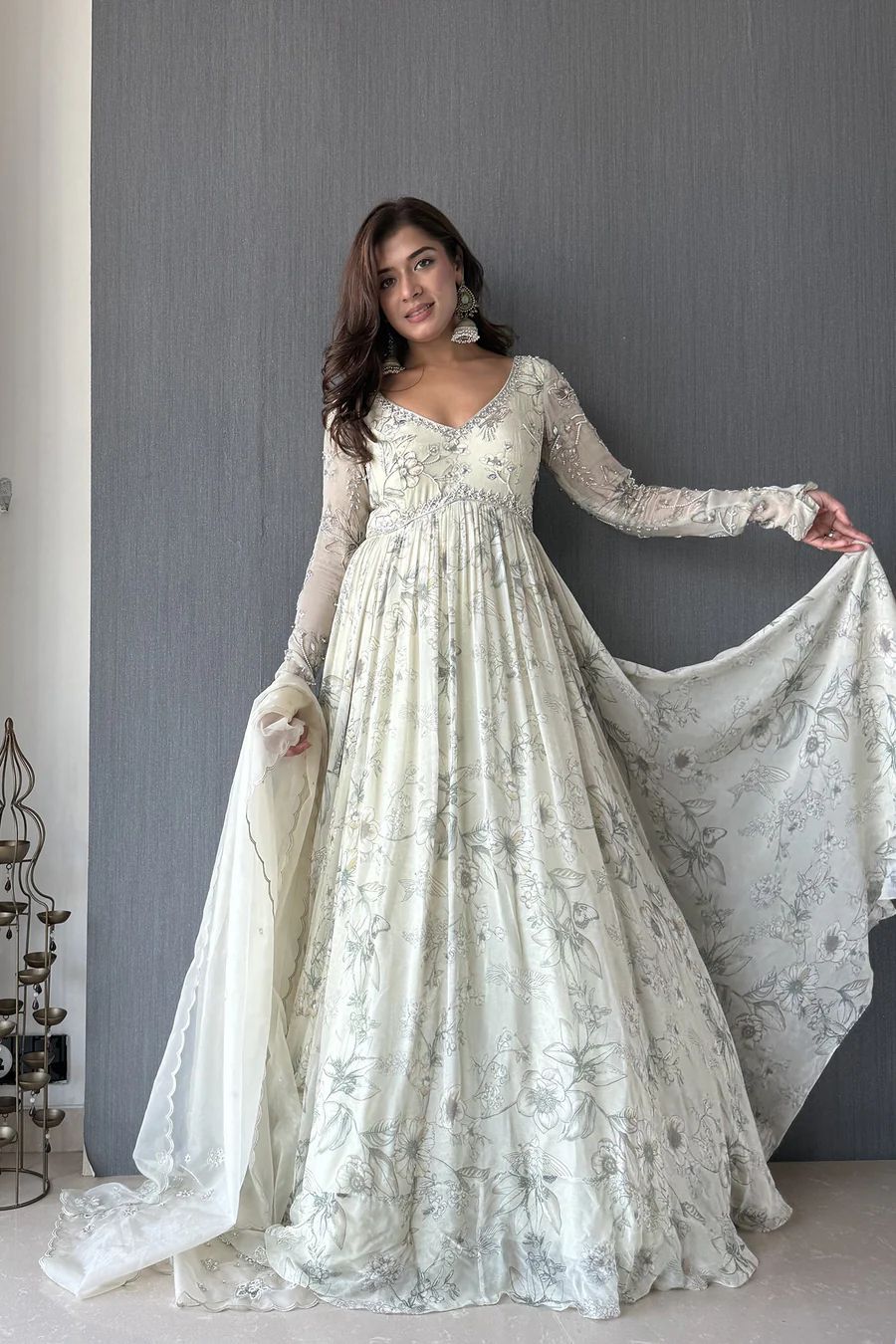 Sukhmani Ivory Pearlia Gown