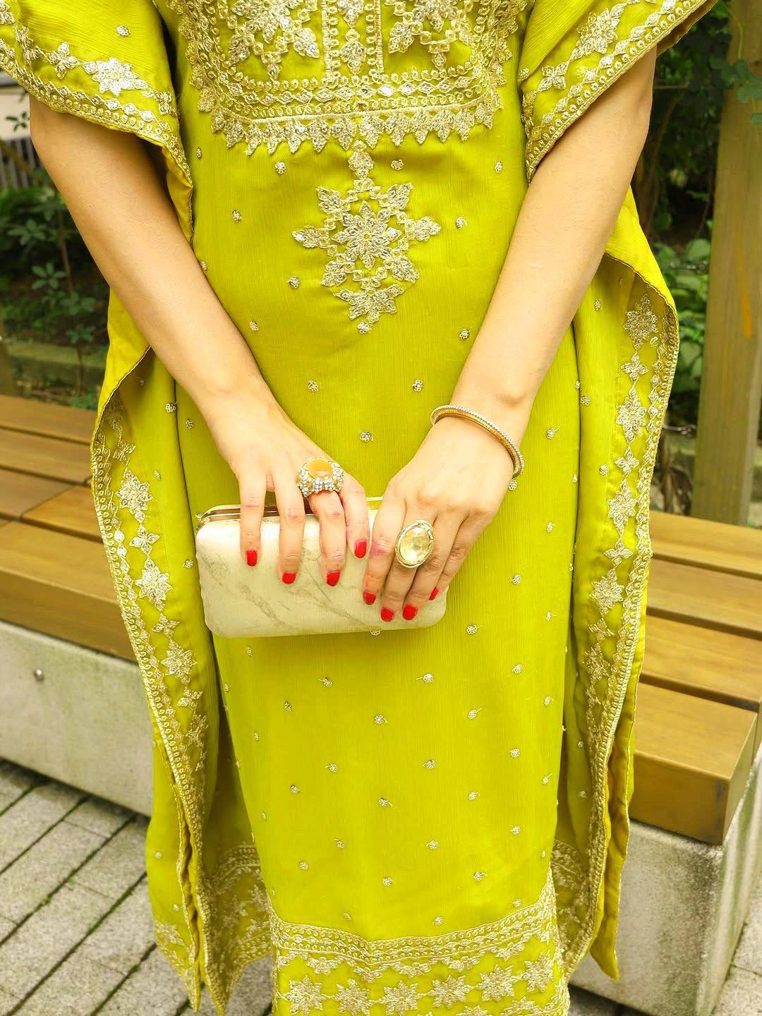 Husn Elegance Kaftan Set