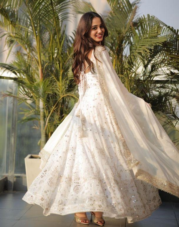 Safed Sitara Anarkali Suit Set